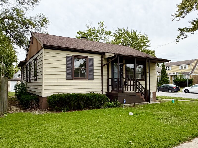 17963 Roy Street Lansing IL 60438