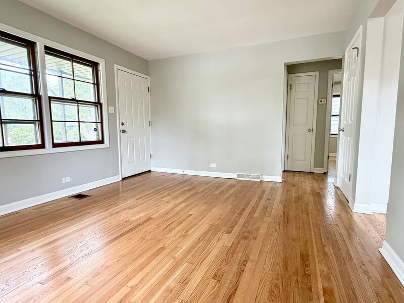 17963 Roy Street Lansing IL 60438