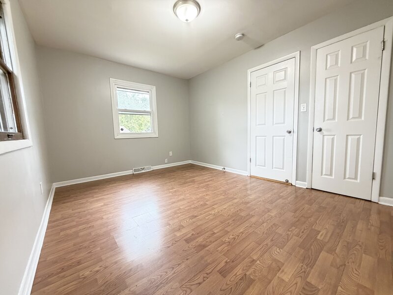 17963 Roy Street Lansing IL 60438