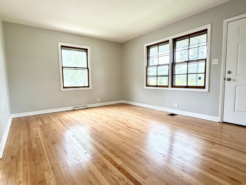 17963 Roy Street Lansing IL 60438