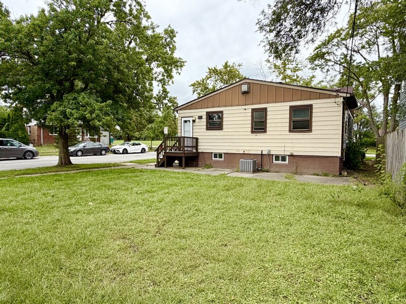 17963 Roy Street Lansing IL 60438