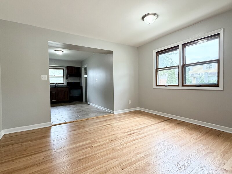 17963 Roy Street Lansing IL 60438