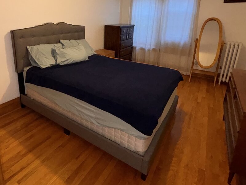 6759 N Artesian Avenue Chicago IL 60645