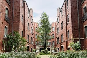 Photo of 6759 N Artesian Avenue Chicago IL 60645 Unit 2G