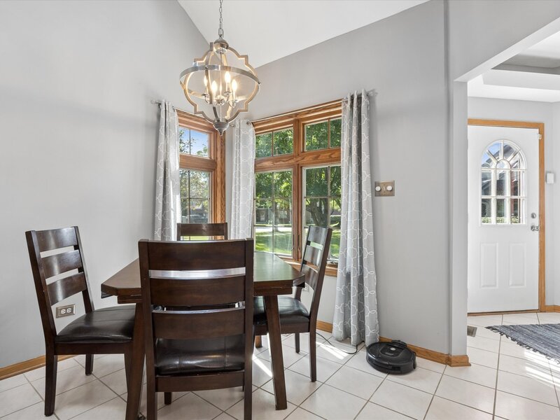 7116 168th Street Tinley Park IL 60477