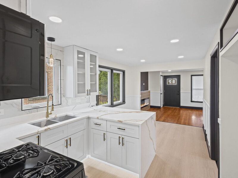 5123 S Lotus Avenue Chicago IL 60638