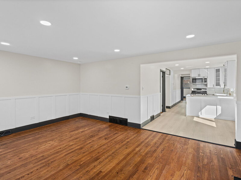 5123 S Lotus Avenue Chicago IL 60638