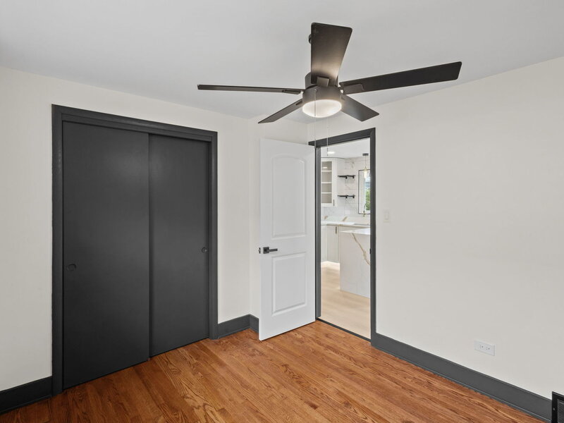 5123 S Lotus Avenue Chicago IL 60638