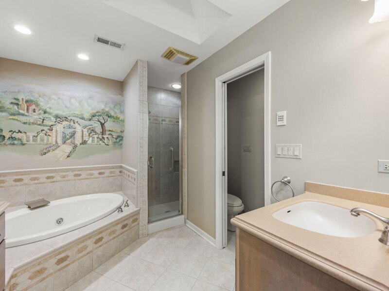2256 Ridgewood Road Lisle IL 60532
