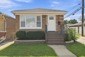 Photo of 9314 S Colfax Avenue Chicago IL 60617