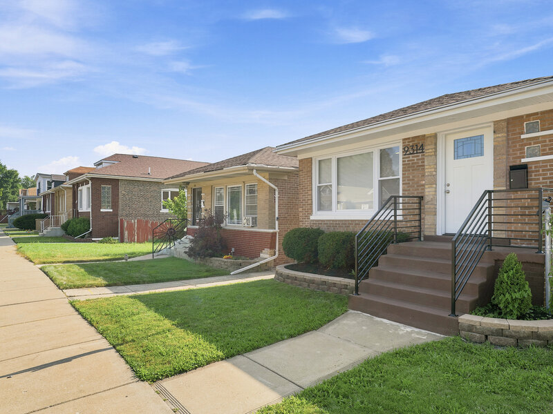 9314 S Colfax Avenue Chicago IL 60617