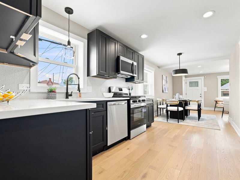 9314 S Colfax Avenue Chicago IL 60617