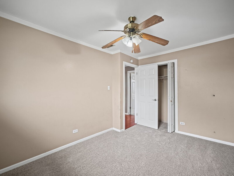 4121 Indian Hill Drive Country Club Hills IL 60478