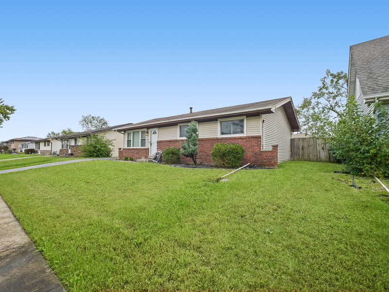 4121 Indian Hill Drive Country Club Hills IL 60478