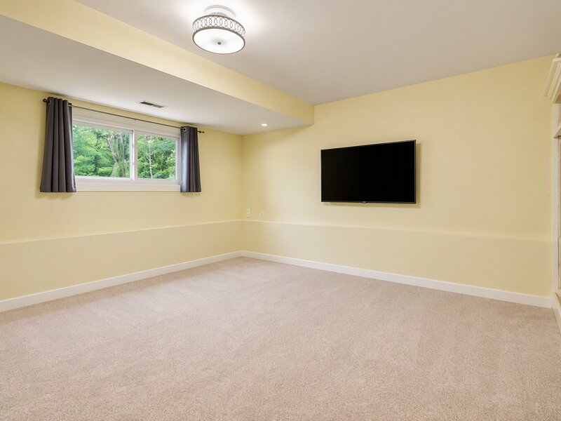 1021 Colony Drive Crystal Lake IL 60014