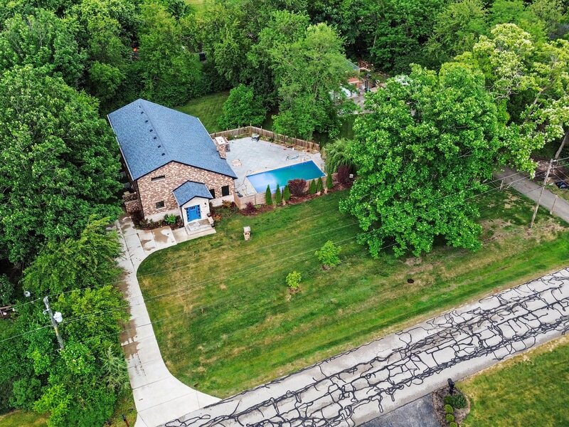 19 99th Street Lemont IL 60439
