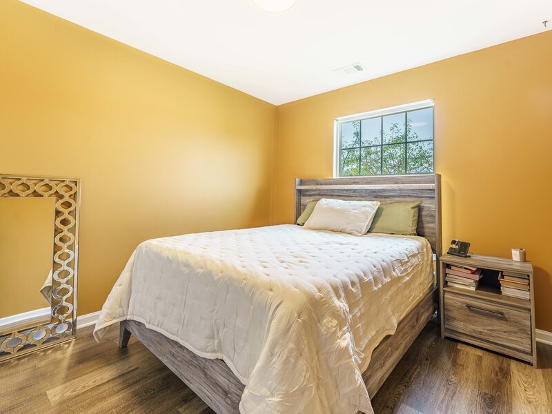 1011 Sommerset Court Elgin IL 60120