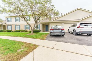 Photo of 1011 Sommerset Court Elgin IL 60120