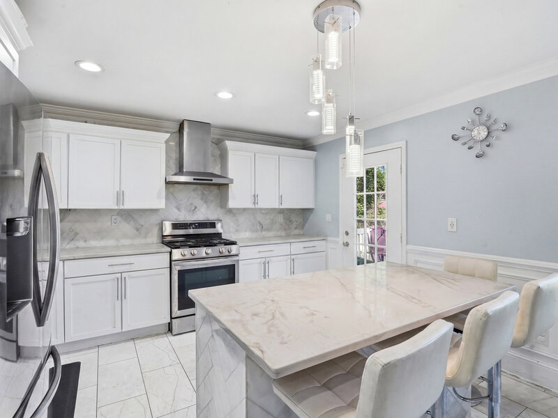 13080 W 28th Street Zion IL 60099