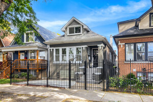 Photo of 2135 N Kilbourn Avenue Chicago IL 60639
