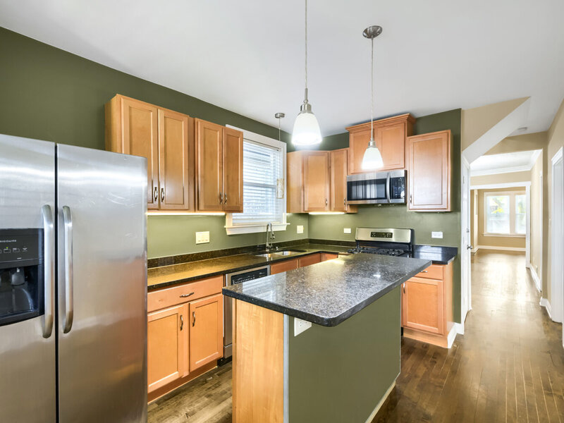 2135 N Kilbourn Avenue Chicago IL 60639