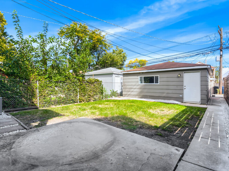 2135 N Kilbourn Avenue Chicago IL 60639
