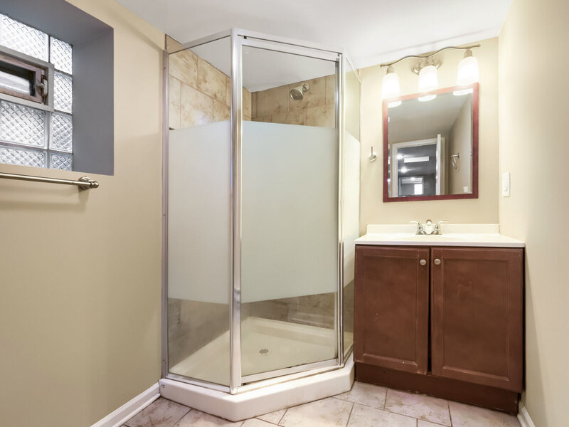 2135 N Kilbourn Avenue Chicago IL 60639