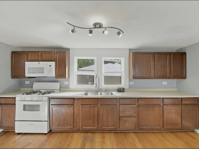 37 S Hickory Avenue Fox Lake IL 60020