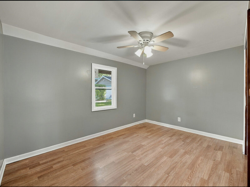 37 S Hickory Avenue Fox Lake IL 60020
