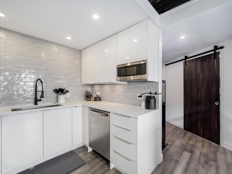 3150 N Sheffield Avenue Chicago IL 60657