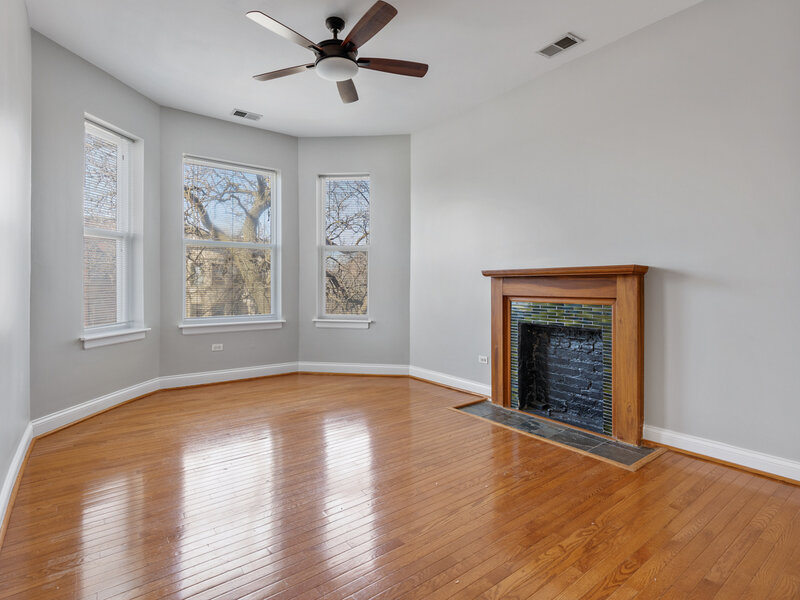 6231 S Woodlawn Avenue Chicago IL 60637