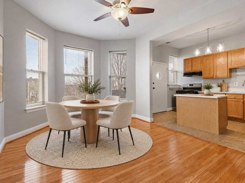 6231 S Woodlawn Avenue Chicago IL 60637