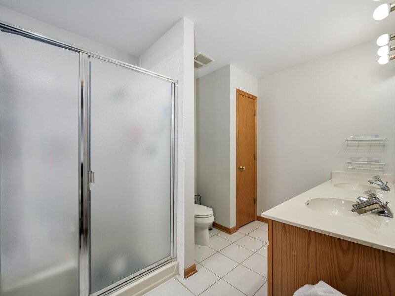 13866 Steeples Road Lemont IL 60439