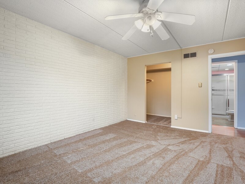 1133 Royal St George Drive Naperville IL 60563