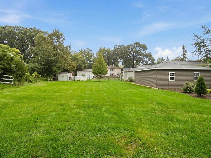 548 W Saint Charles Road Lombard IL 60148