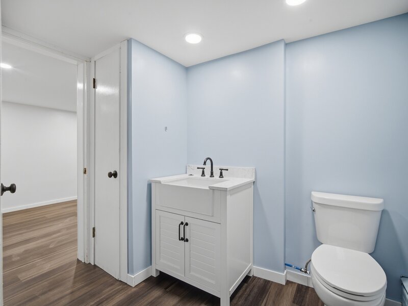 548 W Saint Charles Road Lombard IL 60148