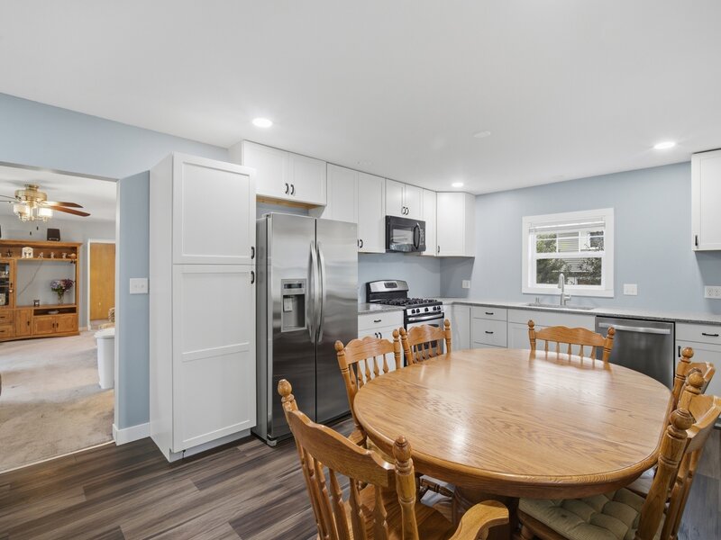548 W Saint Charles Road Lombard IL 60148