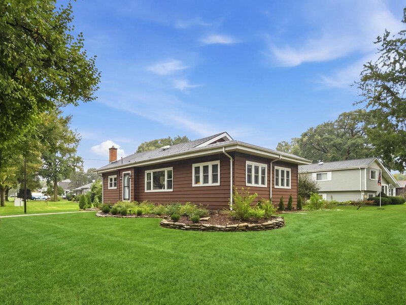 548 W Saint Charles Road Lombard IL 60148