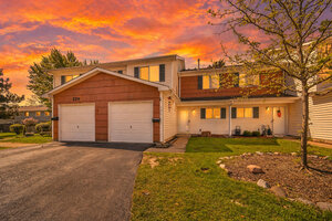 Photo of 526 Alton Court Carol Stream IL 60188