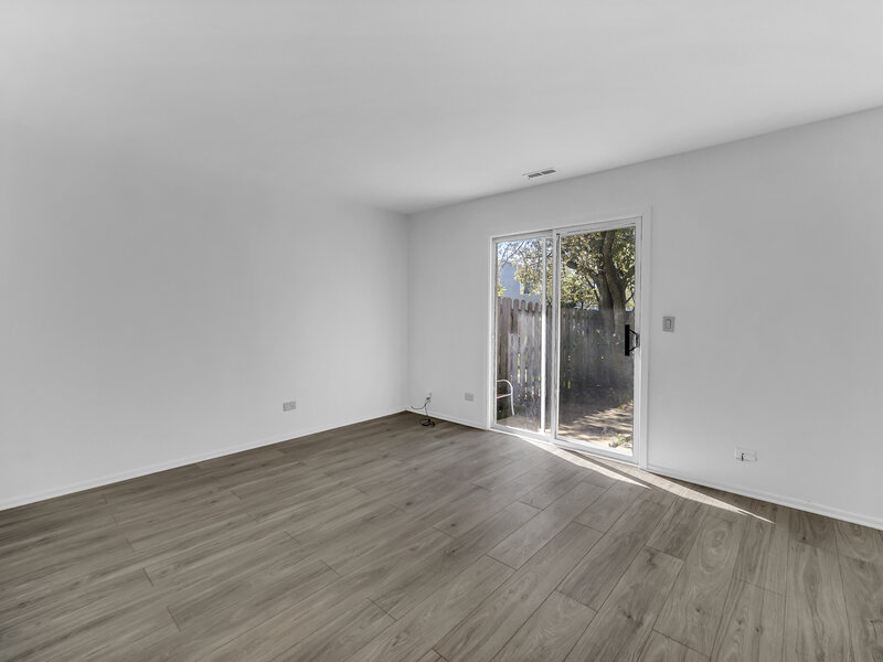 526 Alton Court Carol Stream IL 60188