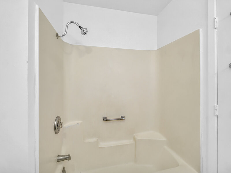 526 Alton Court Carol Stream IL 60188