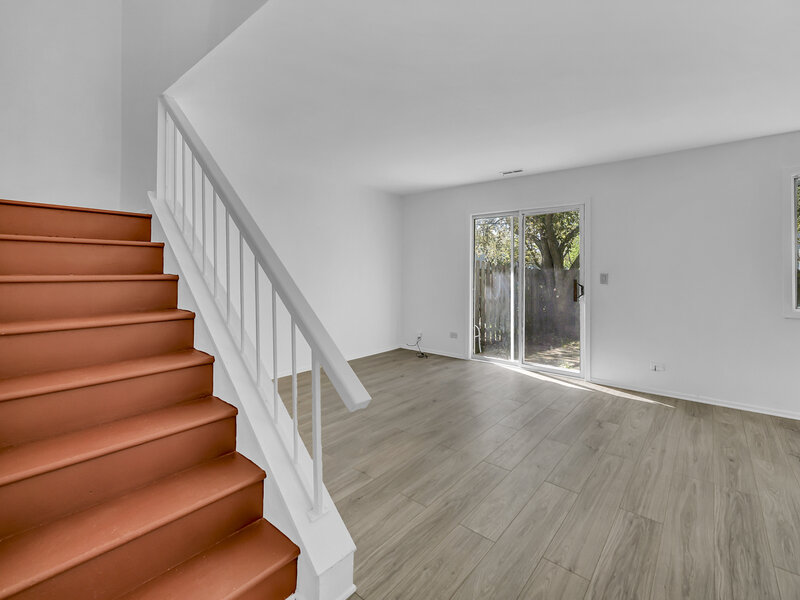 526 Alton Court Carol Stream IL 60188