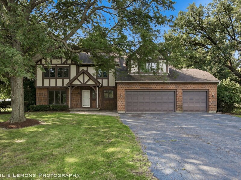 745 Jamestowne Court Sleepy Hollow IL 60118