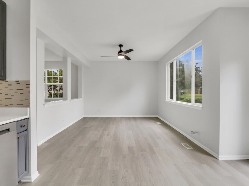 601 W Kristina Lane Round Lake IL 60073