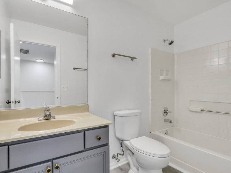 601 W Kristina Lane Round Lake IL 60073