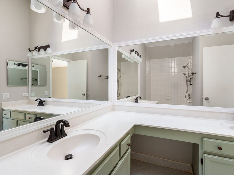 5 Marion Lane Streamwood IL 60107