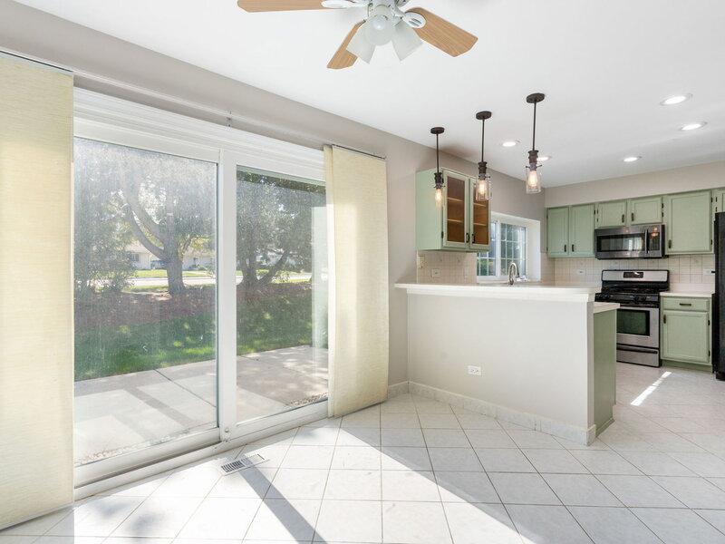 5 Marion Lane Streamwood IL 60107