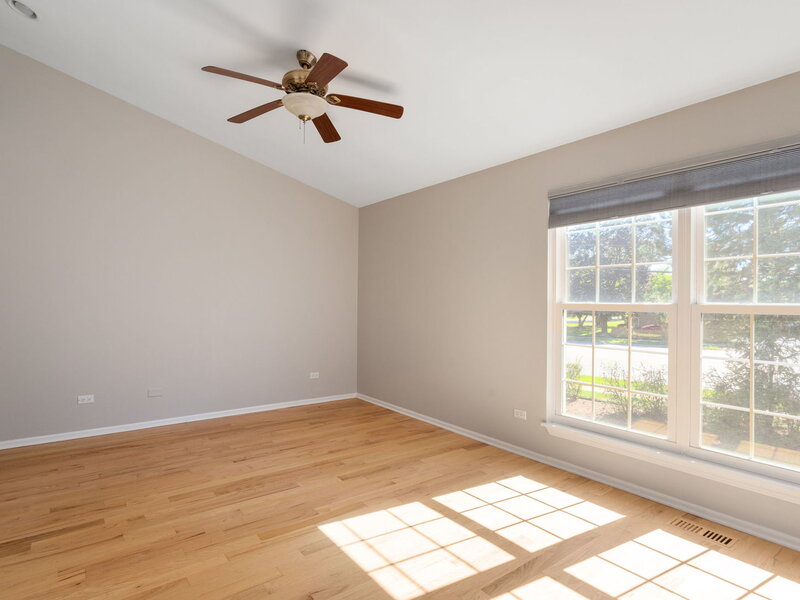 5 Marion Lane Streamwood IL 60107