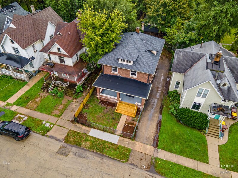 1315 4th Avenue Rockford IL 61104