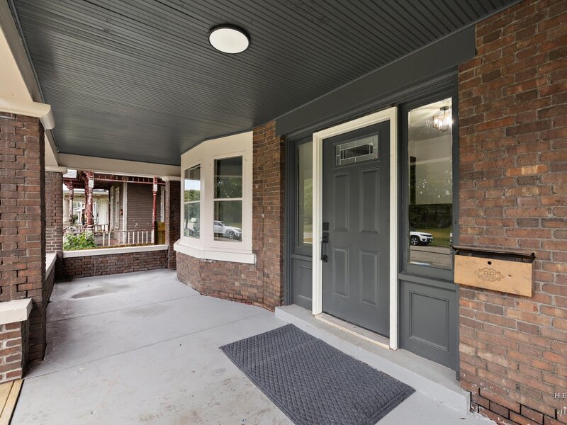 1315 4th Avenue Rockford IL 61104